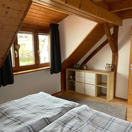 Sonniges Ferienapartment Am Alten Binauer Schloss