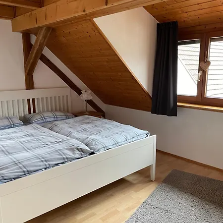 Sonniges Ferienapartment Am Alten Binauer Schloss *