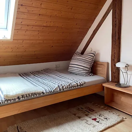 Apartmán Sonniges Ferienapartment Am Alten Binauer Schloss *