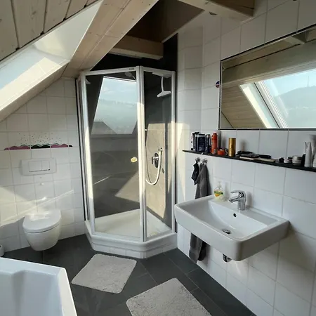 شقة Sonniges Ferienapartment Am Alten Binauer Schloss