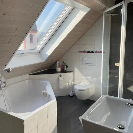 Sonniges Ferienapartment Am Alten Binauer Schloss Apartmán *